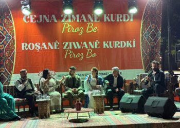 Li Amedê şevbêrka dengbêjan hat lidarxistin