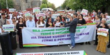 ‘Divê zimanê kurdî bibe xwedî statu û zimanê perwerdehiyê’