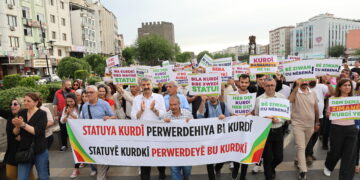 ‘Divê zimanê kurdî bibe xwedî statu û zimanê perwerdehiyê’