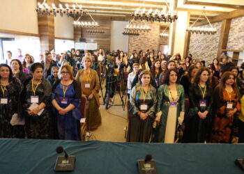 Leyla Guven: Jinan tu carî dest ji çanda xwedavendiyê bernedaye