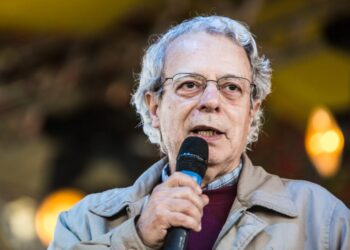 Fîlozof Betto hetkarî da vengdayîşê Ocalanî