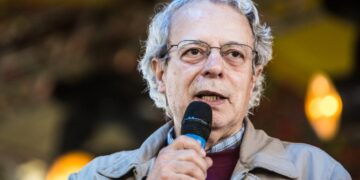 Fîlozof Betto hetkarî da vengdayîşê Ocalanî