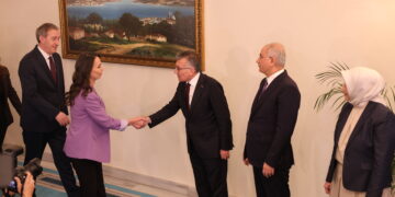 DEM Partî û AKPê dest bi hevdîtinê kir