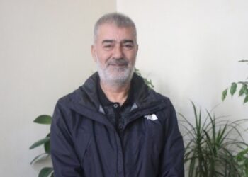 Dê cenazeyê Hevserokê DEM Partiyê li Êlihê bispêrin axê