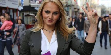 Deyîrbaz Pinar Aydinlare tehlîye bîye