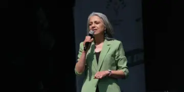 Têleweameyîsê partî û komelan seba çareserî û aştîye zaf muhîm o