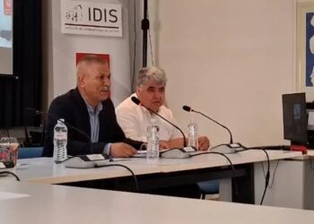 Ji bo pirsgirêka Kurd li Atînayê kom bûn