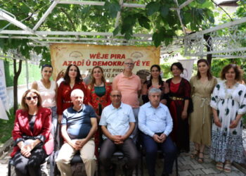 Kongreya edebîyatkaran: Edebîyat ruhê şaran o