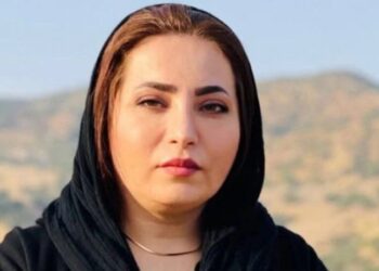 Rejîmê Îranî mamostaya kurde kar ra dûr vist