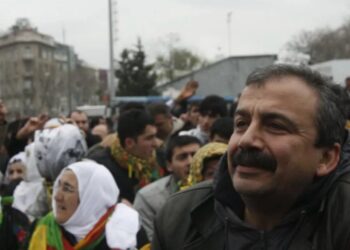 Xeylê kesan ra seba wefatê Sirri Sureyya Onderî mesajê serweşîye