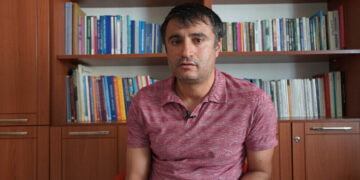 ‘Budçeya şerî, şarî xizan kena’