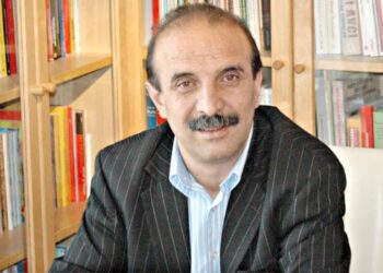 Polîsên Alman siyasetmedar Yuksel Koç kirin binçavan