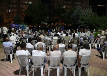 Civîna gel: Divê civak xwe bi rê ve bibe