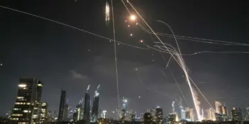 Îranê li Tel Avivê xist: Herî kêm 40 kes birîndar bûn