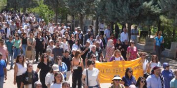 ‘Tu bi xêr hat ser axa xwe’