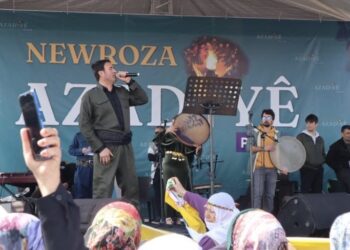 Endamên Koma Arsîsa ji ber strana ‘Bêrîtan’ gotin hatin binçavkirin