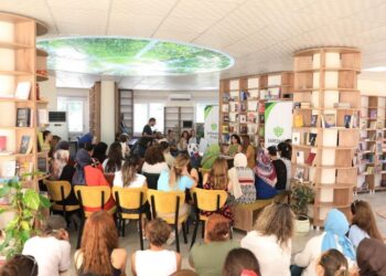 Jinan li Amedê gotin: Em bi hev re bi hêztir in 