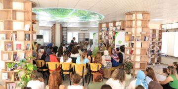 Jinan li Amedê gotin: Em bi hev re bi hêztir in 