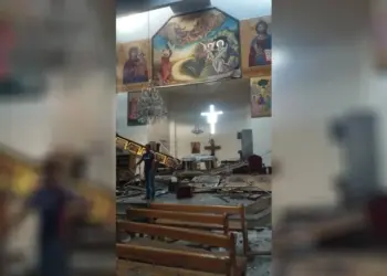 Xwekujek êrîşî dêrê kir: 20 kes hatin kuştin