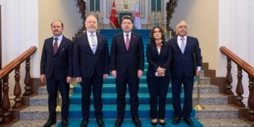 DEM Partî dê sibê bi Wezîrê Dadê re hevdîtinê bike