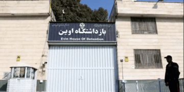 Di êrîşa Îsraîlê ya li ser girtîgeha Evînê de 71 kes hatin kuştin