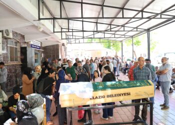 Cenazeyê Rehan Bayik anîn mizgefta Xarpêtê