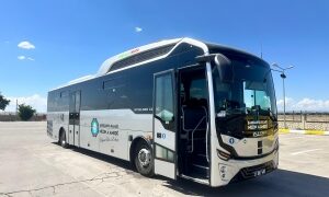 Bi waştişê şarî di xetê otobusî yê neweyî îlawe bîyî