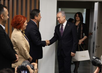 DEM Partî û MHP: Meclis cihê çareseriyê ye