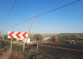 Ji ber têlên DEDAŞê zeviyên gund şewitîn