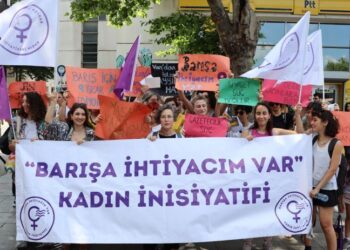 Tepişteyan rê qert şirawitî