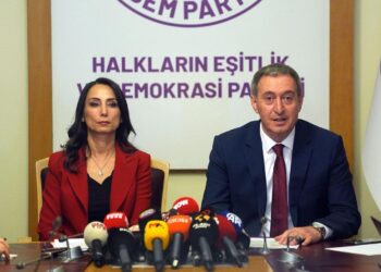 Heyeta DEM Partiyê di 19ê mehê de biçe Sîlîvriyê