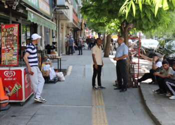 Welatijanê Dêrsimî: “Wa hêrişî vindarê, meclîs de komîsyon ronîyo”