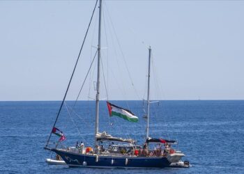 Keştiya alîkariya mirovî ya diçû Filîstînê hat desteserkirin