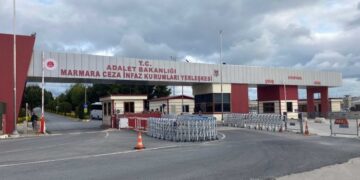 DEM Partî çû girtîgeha Sîlîvrîyê