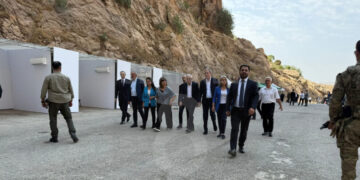 Şandeya DBP, HDK û DEM Partiyê gihîşt qada merasîmê