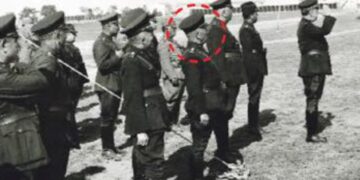 Qirkerdişê 33 Guleyan û şîîra Ahmed Arîfî