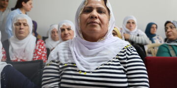 ‘Tevî hemû êşên giran em dîsa dibêjin aştî’