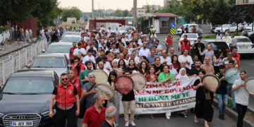 Bertek nîşanî êrîşa li ser malbata Kurd dan: Zimanê me hebûna me ye