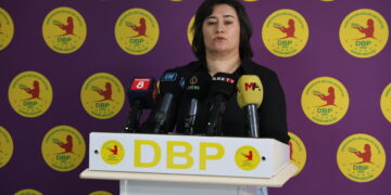 Meclisa Jinan a DBPê: Banga birêz Ocalan perspektîfa çareseriyê ye