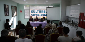 ‘Em ji koka xwe dûr ketine’