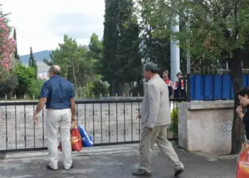 Malbatan li Îmraliyê hevdîtin pêk anîn