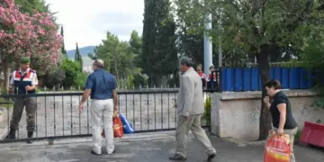 Malbatan li Îmraliyê hevdîtin pêk anîn