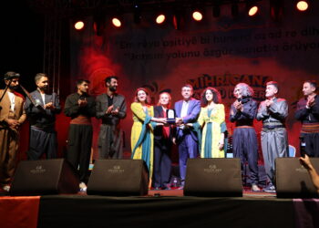 Tetwanî ji hunerê têr dibin