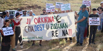 ‘Çi dibe bila bibe em ê heta dawiyê li ber xwe bidin’