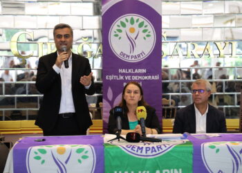 Ji bo çareserkirina pirsgirêkên civakî li Wanê civiyan