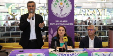 Ji bo çareserkirina pirsgirêkên civakî li Wanê civiyan