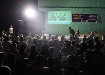 Civînên gel: Aştî yekalî nabe divê dewlet jî gavan bavêje