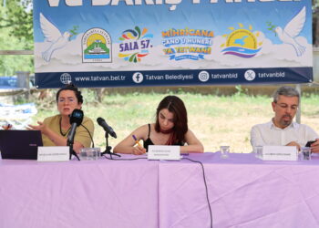 ‘Rêya aştiyê di mafên mirovan de derbas dibe’