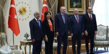 Heyeta Îmraliyê ji bo pêvajoyê pêşniyazan li Erdogan kir