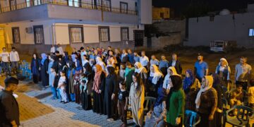 Di civînên gel de dîmenê Rêberê Gelê Kurd hat temaşekirin